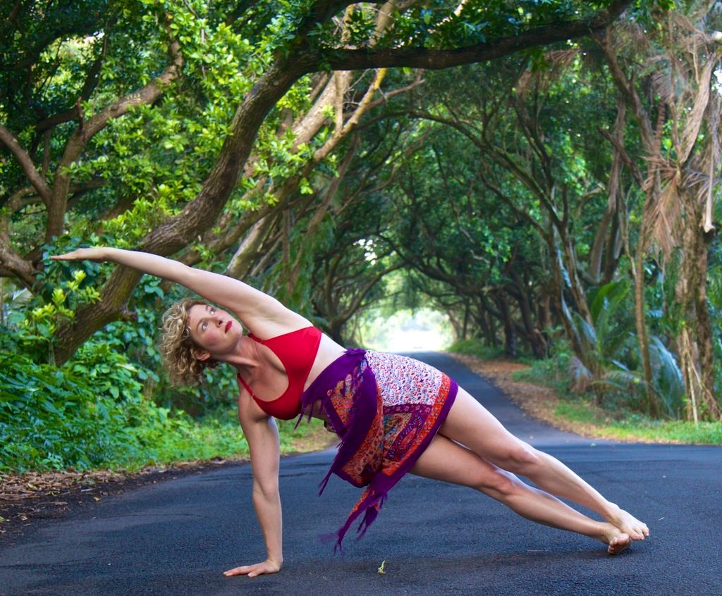 Side Angle Pose in Hawaii Yoga Teacher Training